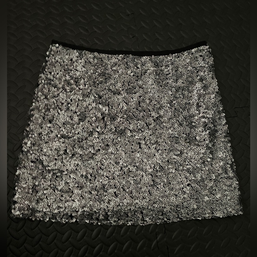 Sequenced mini skirt